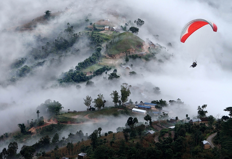 504 - FLY INTO WONDERLAND - YANG GUANG - china.jpg